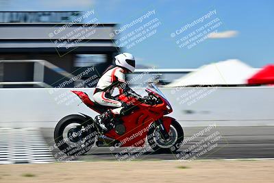 media/Mar-25-2024-Moto Forza (Mon) [[8d4319bd68]]/3-Intermediate Group/Session 4 (Front Straight Speed Pans)/